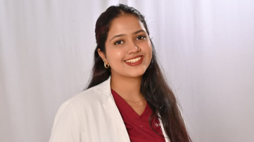 Dentist discussing a personalized treatment plan with patient.